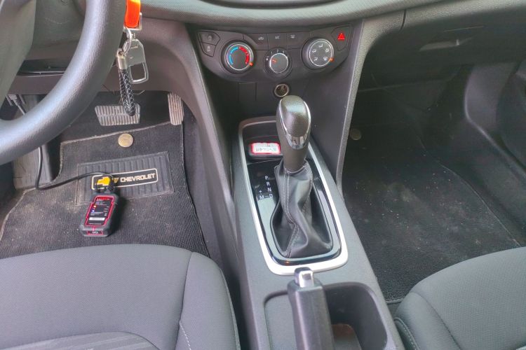 雪佛兰 科沃兹 2018款 320 自动欣享天窗版局部细节18