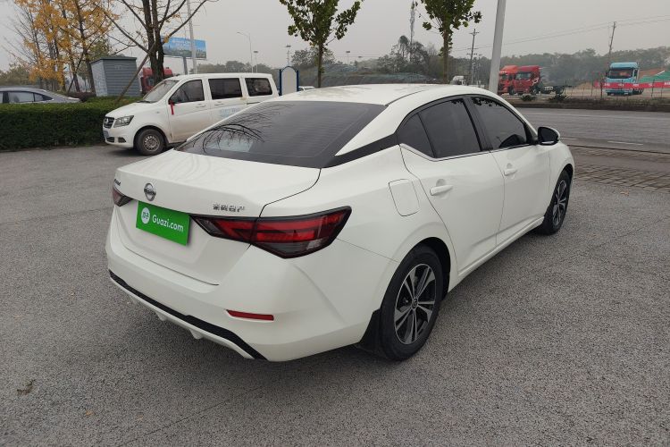 日产 轩逸 2022款 1.6L XL CVT悦享版车身外观7