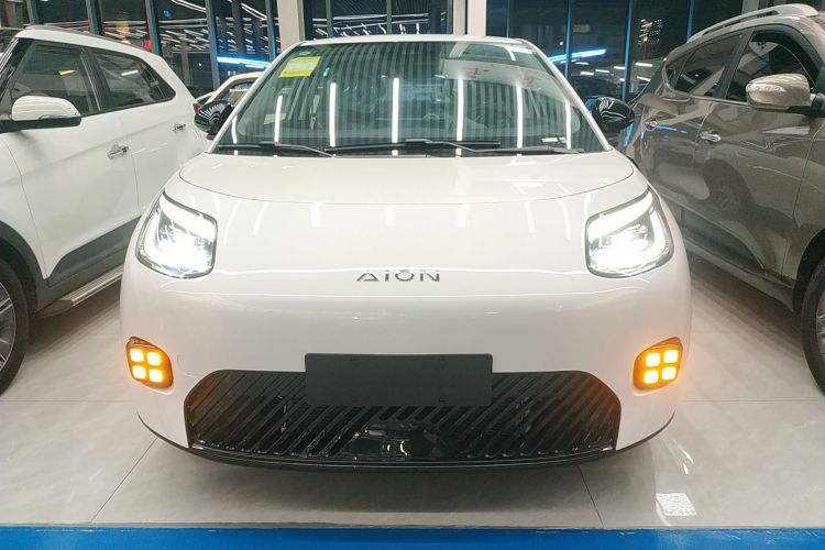 埃安 AION UT 2025款 330星辉版车身外观6001