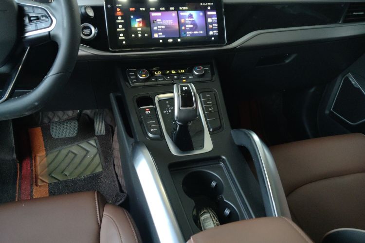 吉利汽车 博越 2021款 1.8TD DCT两驱亚运版中控内饰18