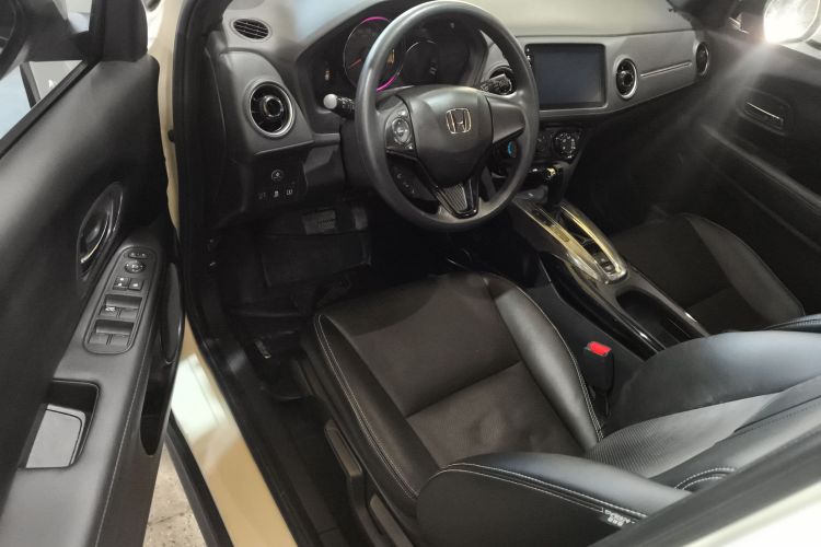 本田XR-V 2020款 1.5L CVT舒适版中控内饰20