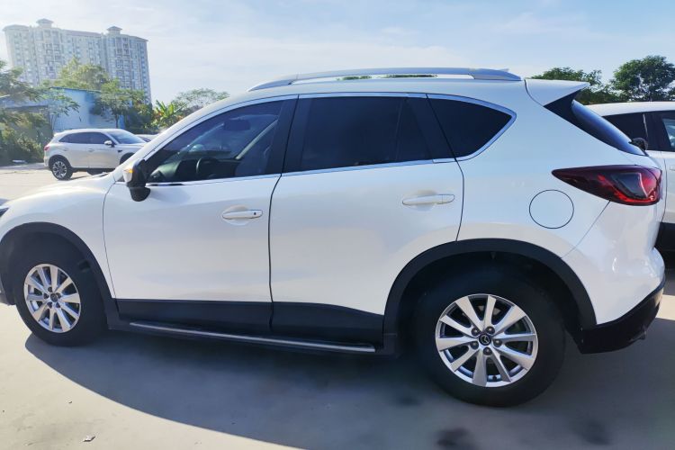 马自达CX-5 2015款 2.0L 自动两驱都市型车身外观4