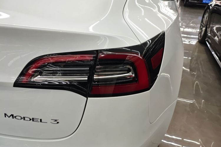 特斯拉 Model 3 2021款 改款 标准续航后驱升级版 3D1车身外观9