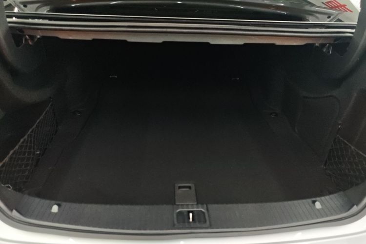 奔驰E级 2014款 E 260 L 豪华型局部细节23