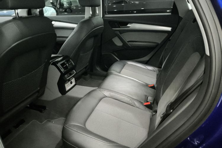 奥迪Q5L 2018款 40 TFSI 荣享时尚型 国V中控内饰21