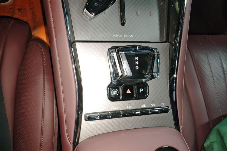 腾势Z9GT 2024款 1100四驱Ultra版中控内饰18