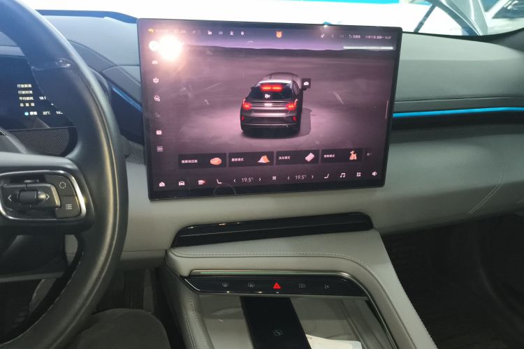 极氪001 2024款 WE版 100kWh 后驱局部细节16