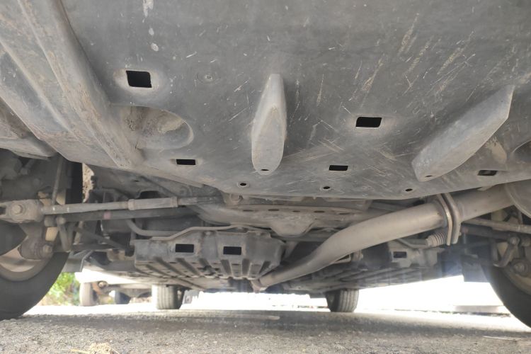 丰田 凯美瑞 2015款 2.0G 领先版局部细节9001