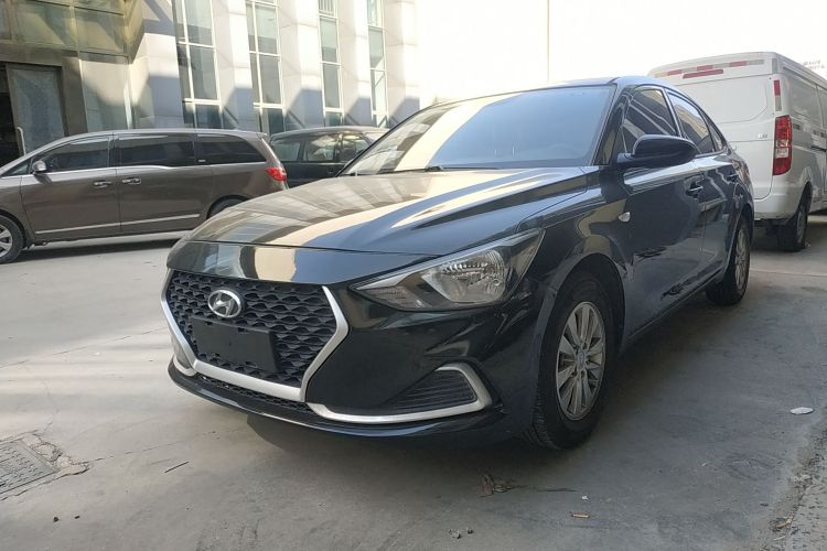 现代 悦动 2020款 1.6L 自动GL悦目版车身外观1