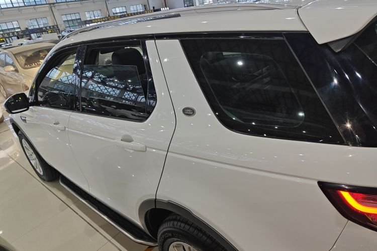 路虎 发现神行 2019款 240PS SE版 国VI车身外观4