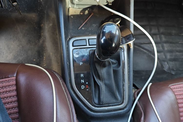 长安 逸动 2016款 1.6L 自动风尚型局部细节18