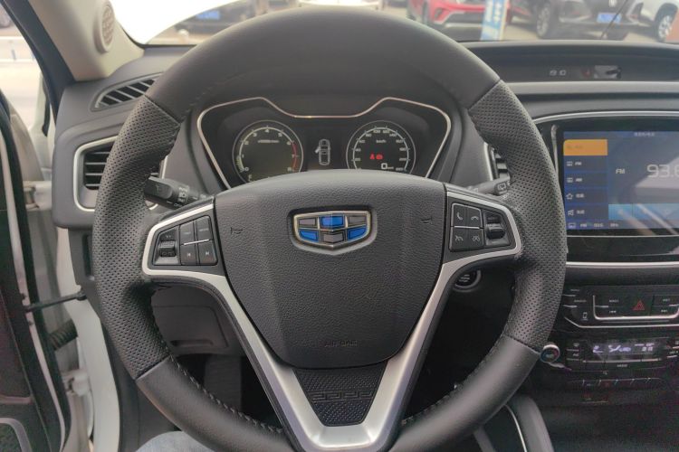 吉利汽车 远景X6 2016款 1.8L 手动豪华型中控内饰13