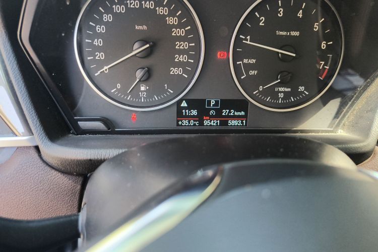 宝马X1 2016款 sDrive20Li 豪华型中控内饰15