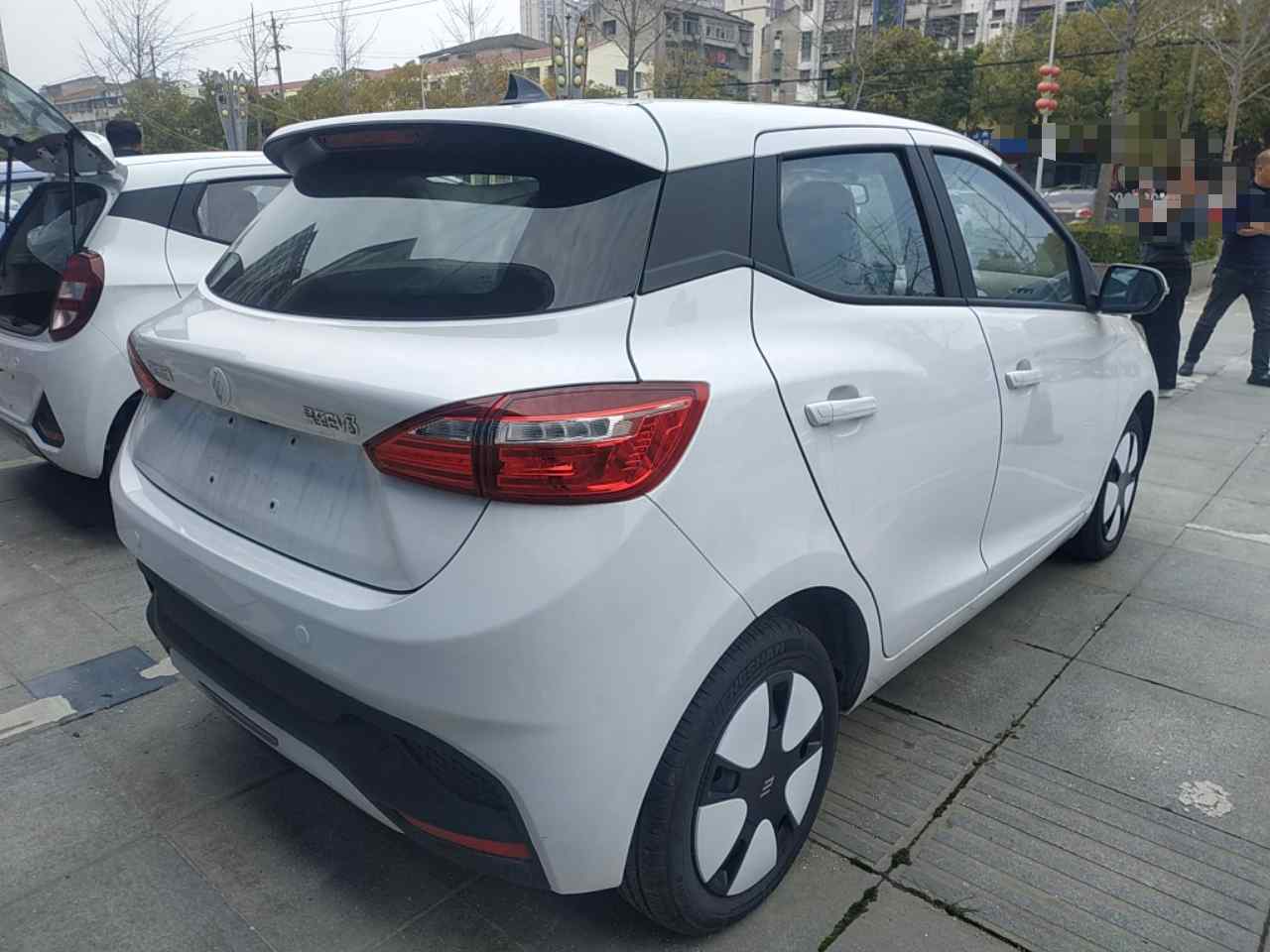 江铃集团新能源 易至EV3 2025款 Plus 330KM舒适型(5)