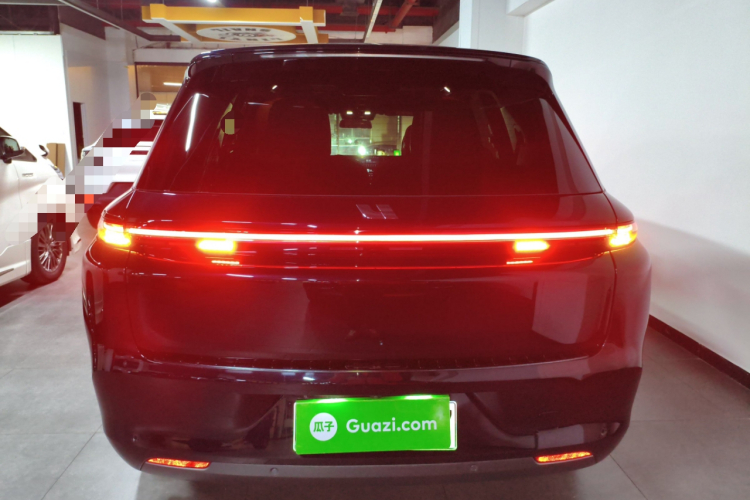 理想汽车 理想L8 2023款 Air车身外观6004