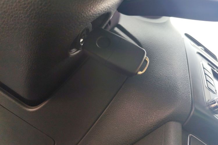 大众 Polo 2014款 1.6L 自动豪华版中控内饰11