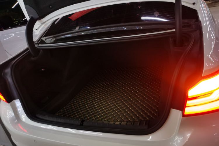 宝马5系 2019款 525Li 豪华套装局部细节23