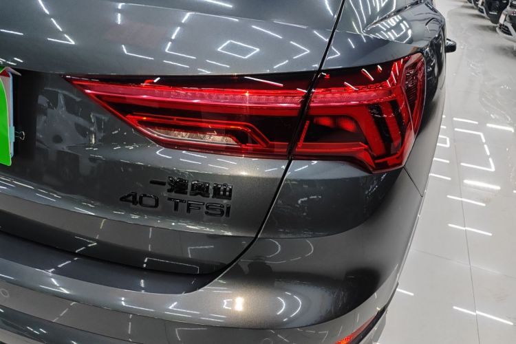 奥迪Q3 2024款 40 TFSI 时尚动感型车身外观6006