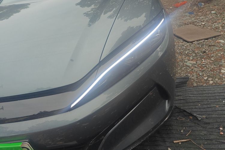 比亚迪 汉L 2025款 DM-p 四驱激光雷达旗舰型局部细节36