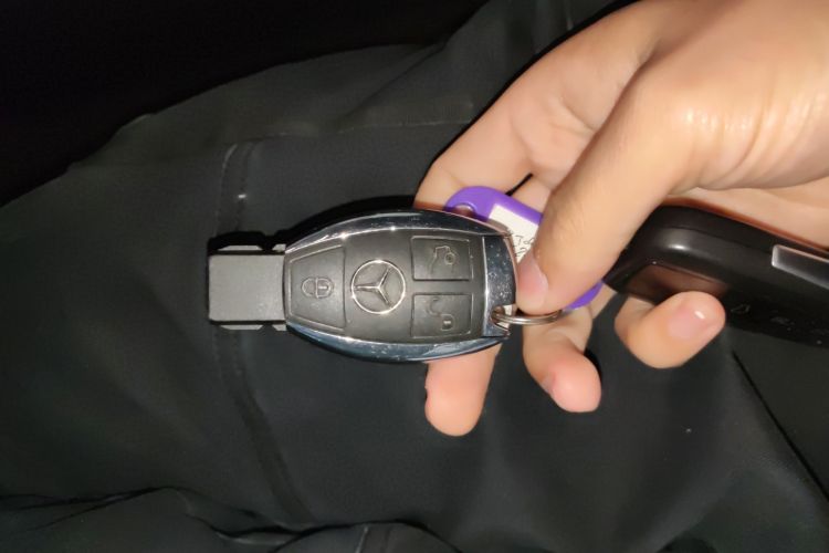 奔驰C级 2017款 改款 C 200 L中控内饰7001