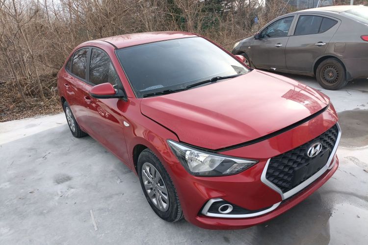 现代 悦动 2017款 1.6L 手动悦目版GL车身外观3