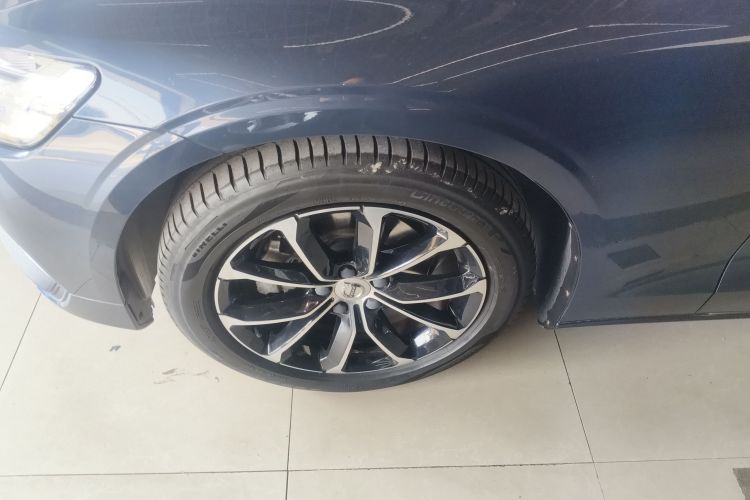 沃尔沃S60 2021款 T4 智逸豪华版车身外观6007