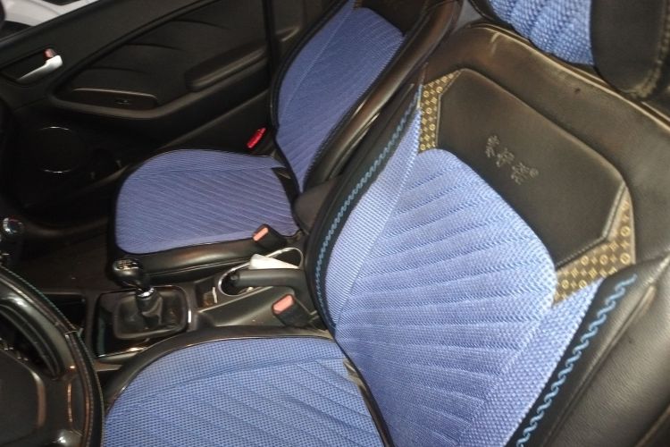 起亚K3 2016款 1.6L 手动GLS局部细节19