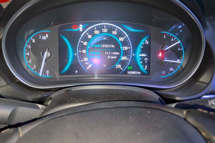 别克 君威 2015款 1.6T 精英技术型中控内饰15