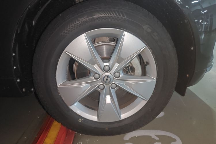沃尔沃XC60 2022款 B5 四驱智逸豪华版车身外观10
