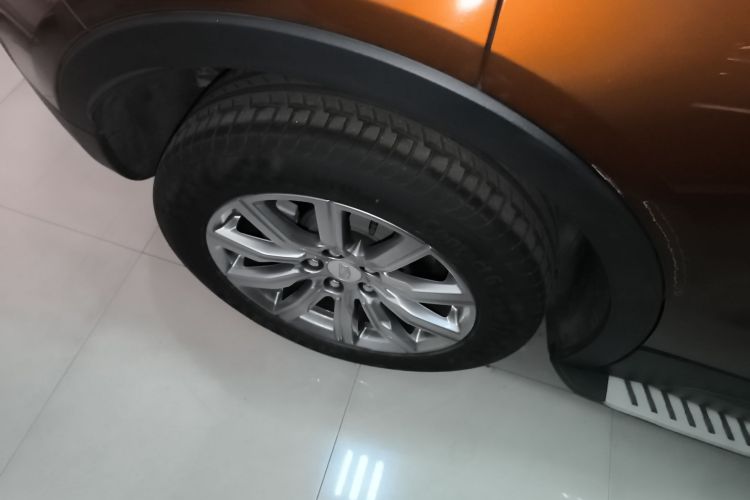 凯迪拉克XT4 2018款 28T 两驱豪华型车身外观6008