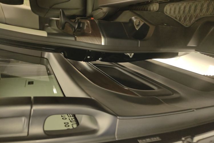 奔驰V级 2021款 V 260 领航版中控内饰45