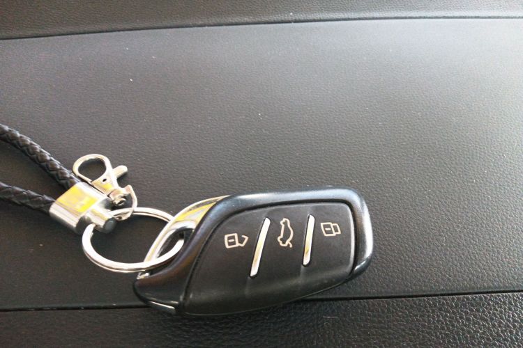 荣威i5 2023款 1.5L 手动舒享版中控内饰11