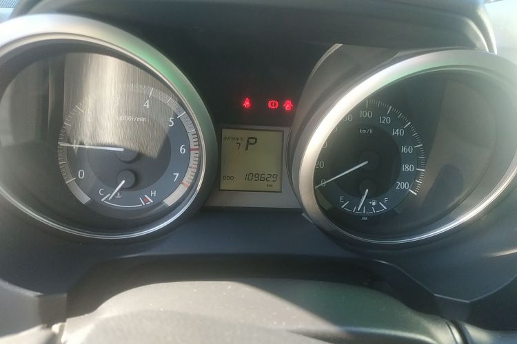 丰田 普拉多 2015款 2.7L 自动标准版中控内饰14