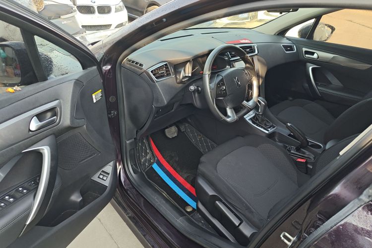 DS 5LS 2015款 1.6T 舒适版THP160中控内饰20