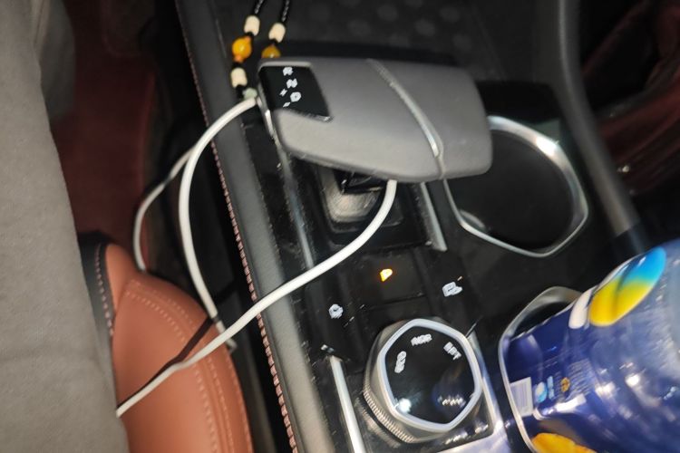 长安 逸动 2022款 PLUS 蓝鲸NE 1.4T GDI DCT尊贵版中控内饰18