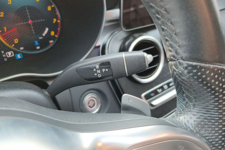 奔驰C级 2021款 C 200 L 时尚型运动版中控内饰18