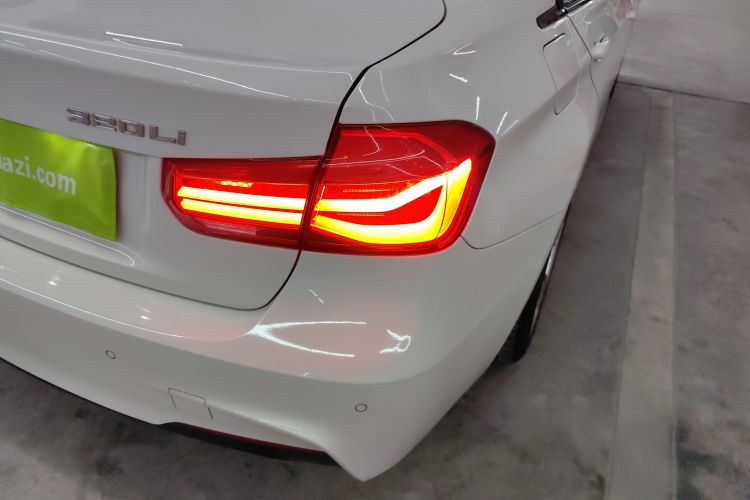 宝马3系 2018款 320Li 领先型M运动套装车身外观9