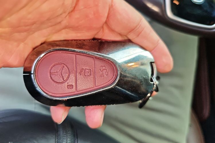 奔驰E级 2021款 E 300 L 时尚型中控内饰11