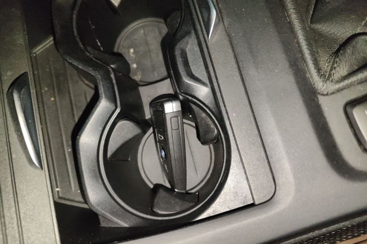 宝马X1 2019款 sDrive20Li 领先型中控内饰11