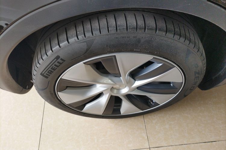 特斯拉 Model Y 2022款 改款 后轮驱动版车身外观6008