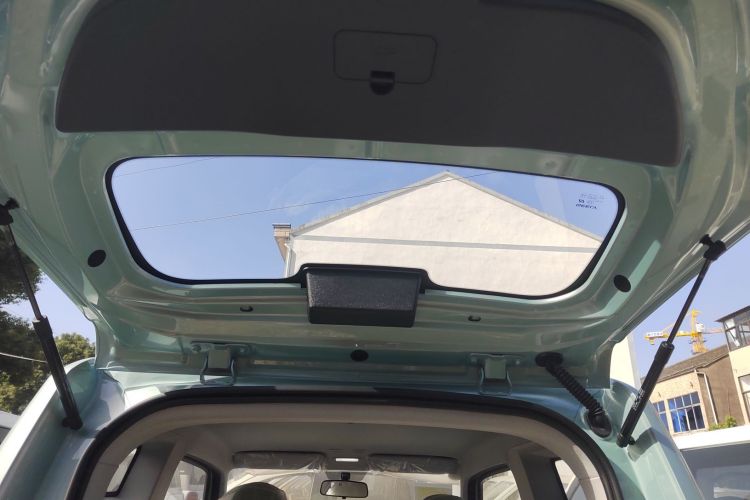 吉利银河 2024款 熊猫mini 200km 耐力熊机舱底盘23