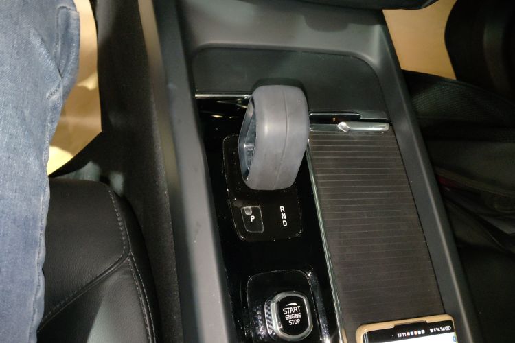 沃尔沃XC60 2022款 B5 四驱智逸豪华版中控内饰18