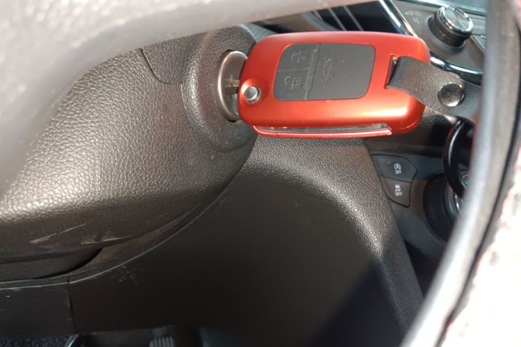 雪佛兰 科鲁泽 2019款 RS 330T 自动畅快版 国VI中控内饰7001