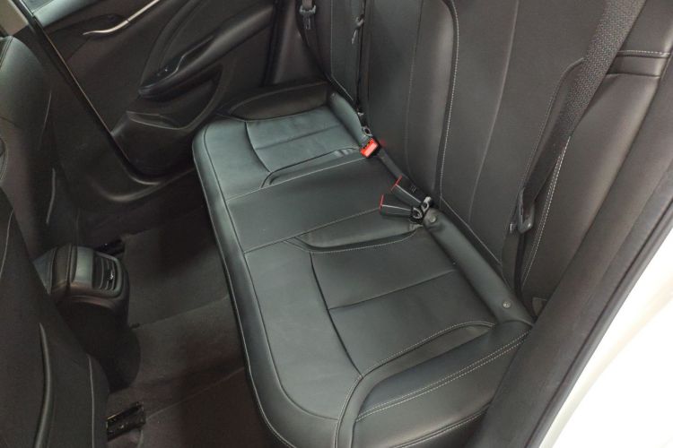 别克 英朗 2019款 18T 自动互联精英型 国V中控内饰7004