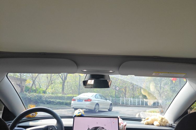 特斯拉 Model 3 2025款 改款 长续航后轮驱动版中控内饰22