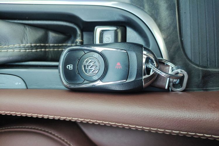 别克 昂科威 2015款 20T 两驱精英型中控内饰11