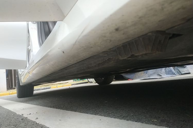 宝马3系 2023款 320Li M运动套装局部细节9001