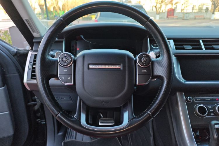 路虎 揽胜运动版 2017款 3.0 SC V6 HSE DYNAMIC中控内饰13