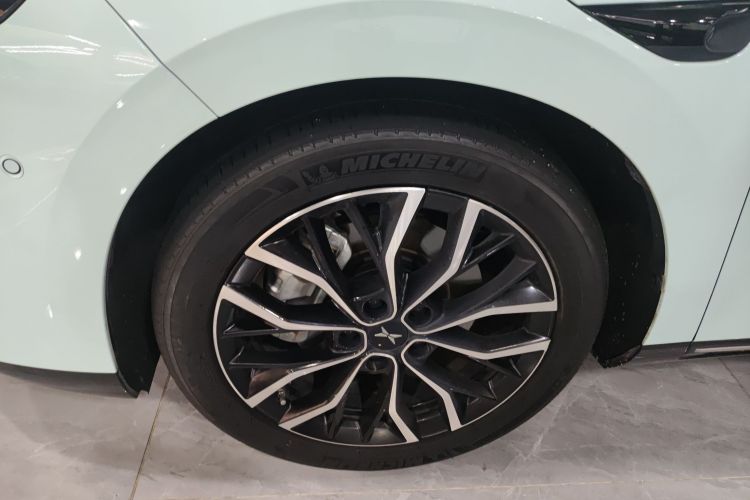 小鹏P5 2021款 550E车身外观6007