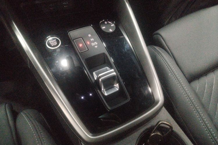 奥迪A3 2021款 A3L Limousine 35 TFSI 时尚致雅型中控内饰18